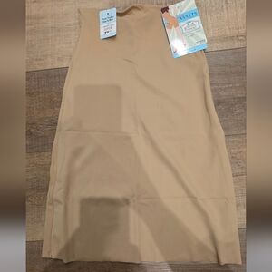SPANX Women's Pencil Skirt in Tan